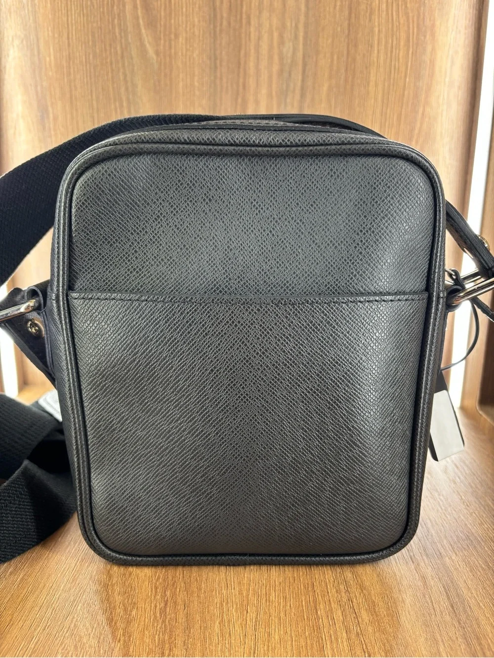Louis Vuitton Danube PM Black Taiga Leather Crossbody Messenger Bag Authentic